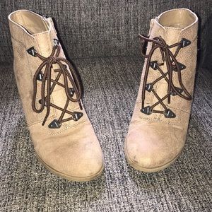 UNLISTED by Kenneth Cole